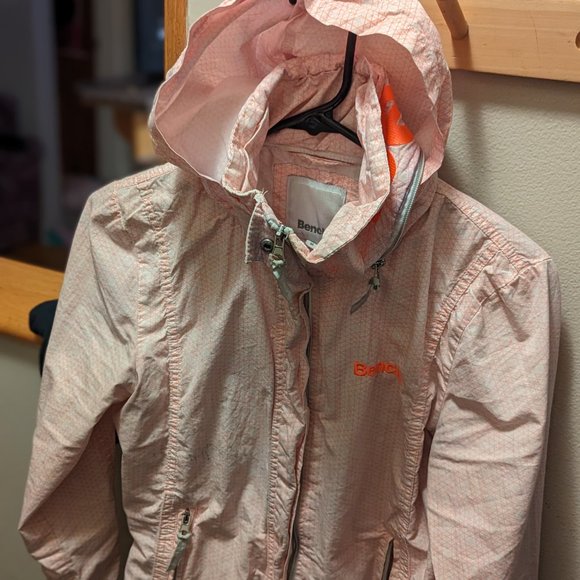 Bench - Picture 3 of 8